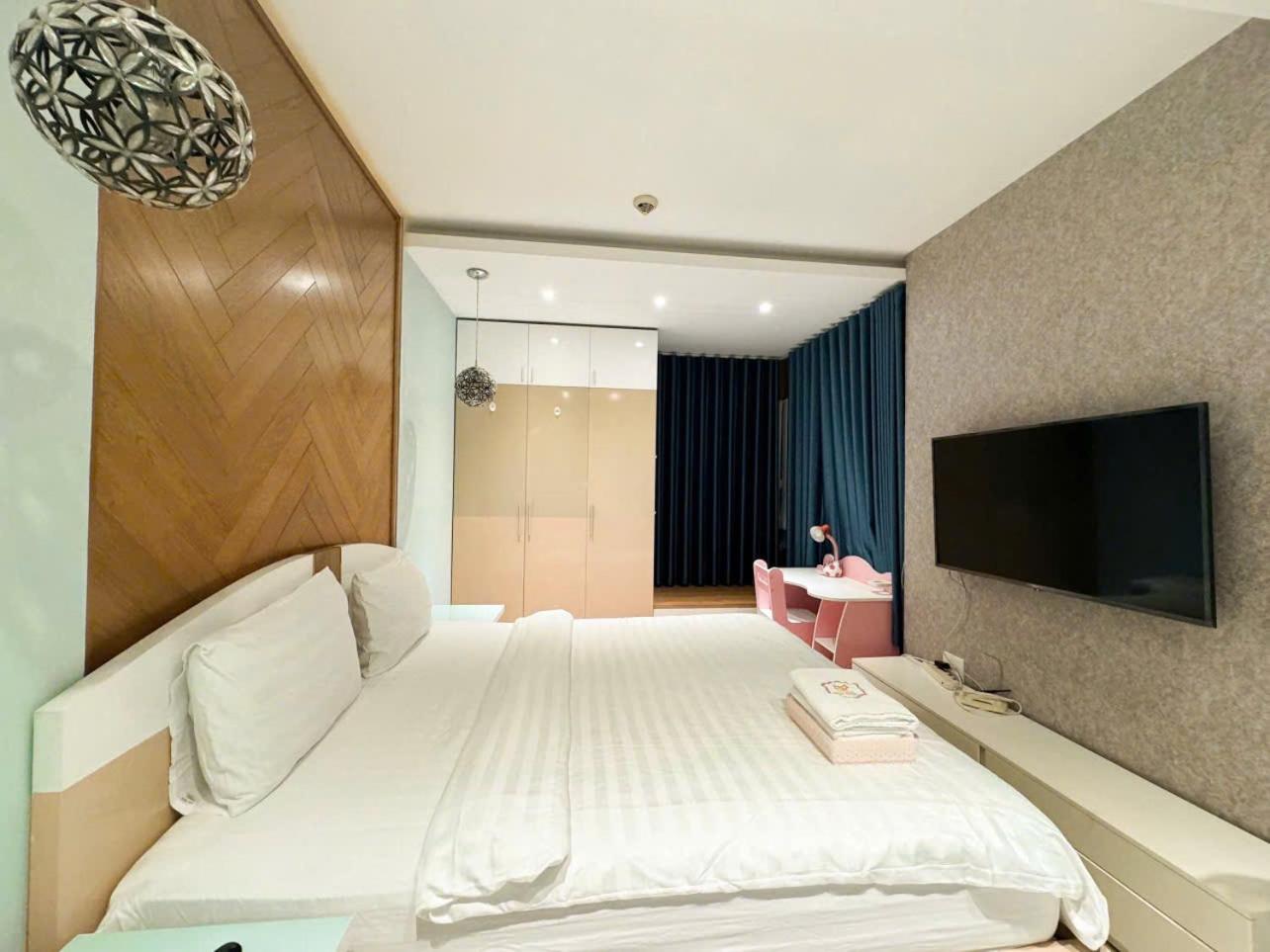 Cityview - Sunrise Quan 7 *