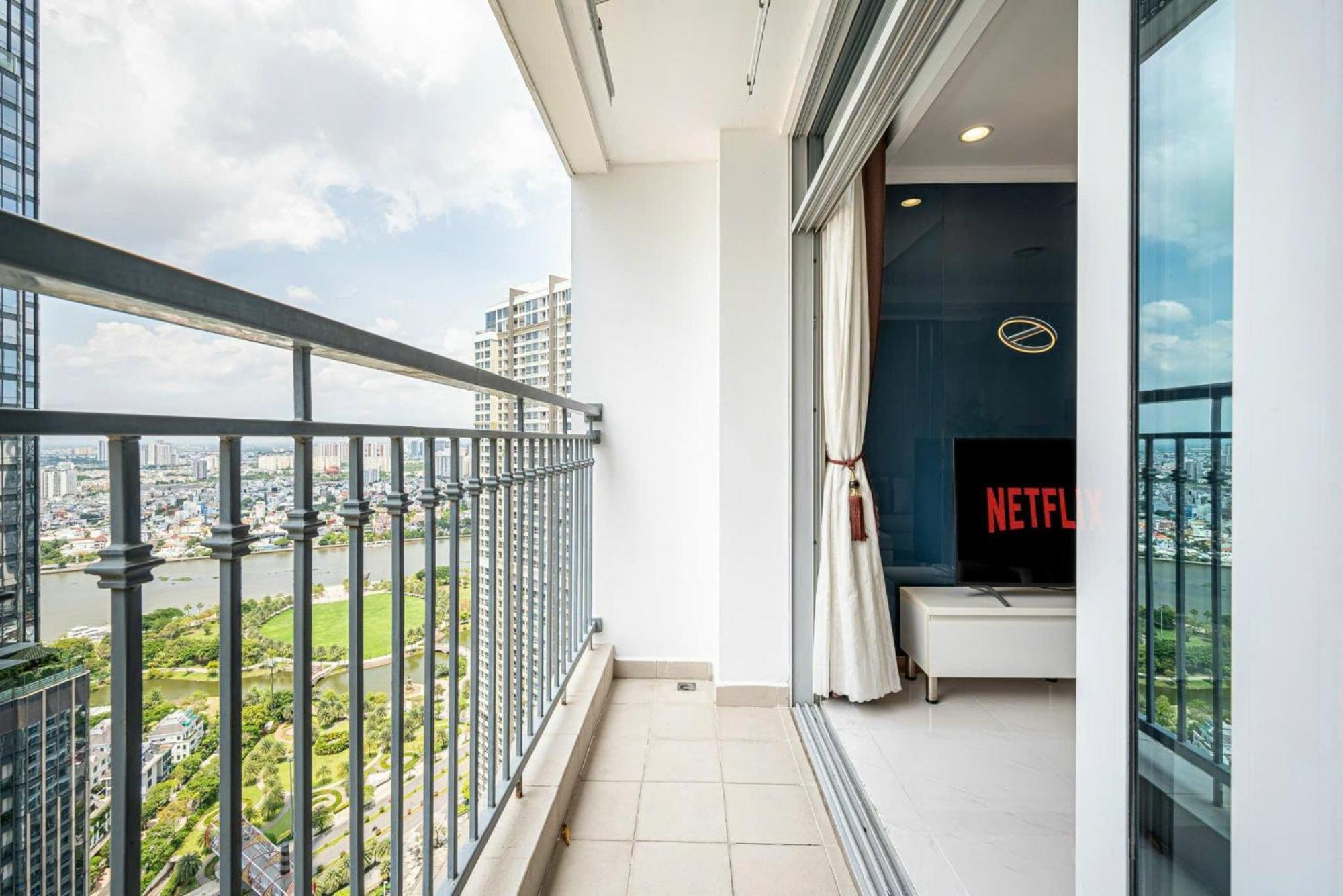 Vinhomes Landmark Luxury Since 2025 * Ho Chi Minh City