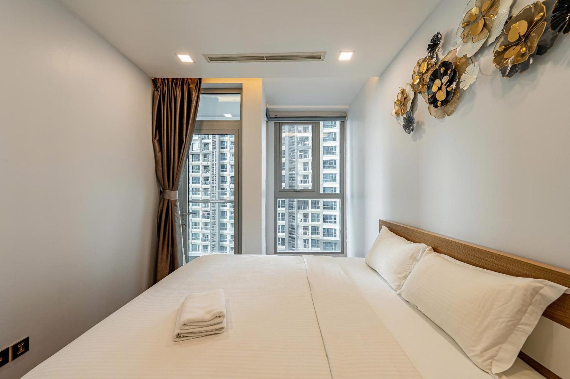 Vinhomes Landmark Luxury Since 2025 *