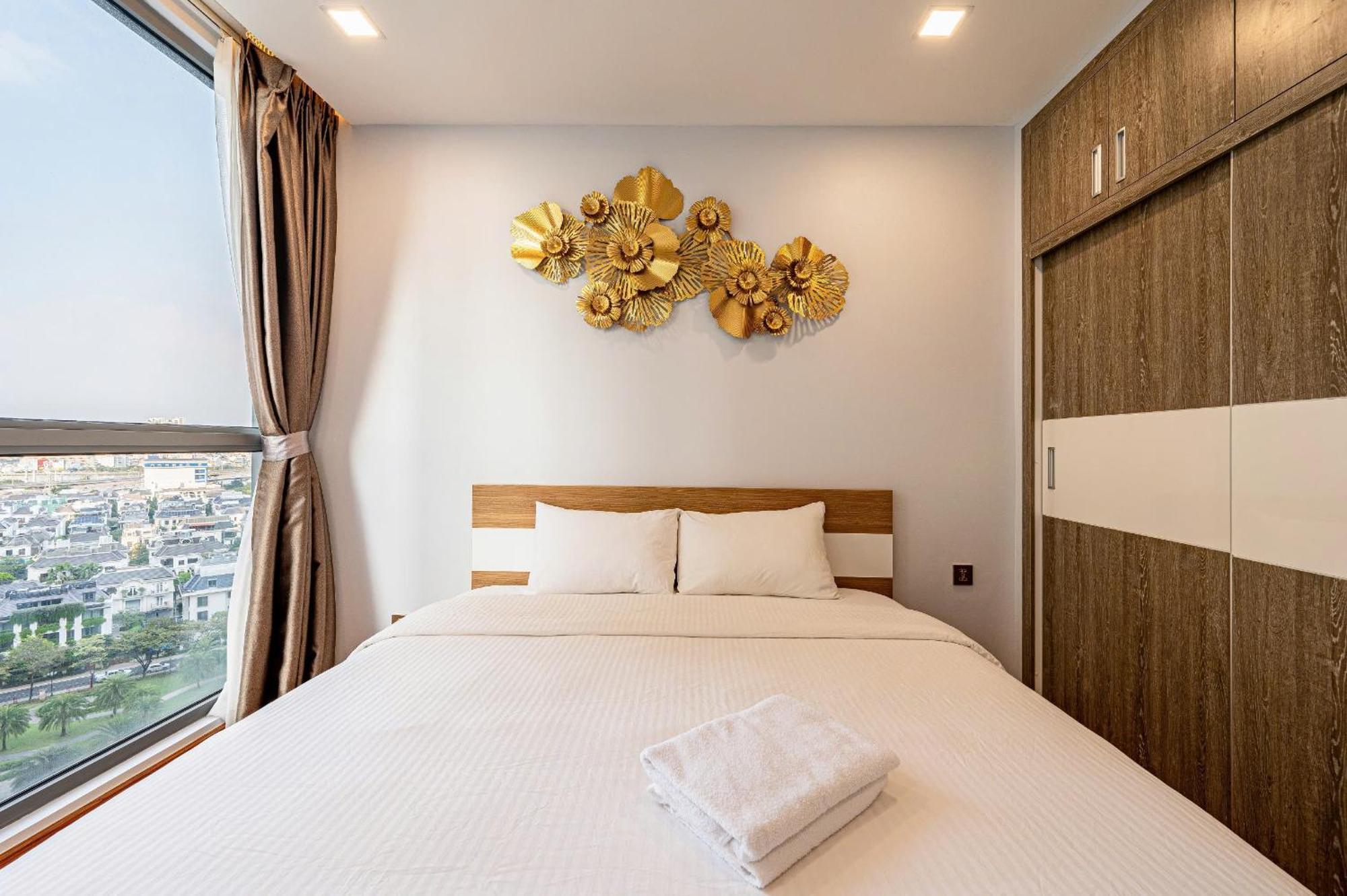 Vinhomes Landmark Luxury Since 2025
