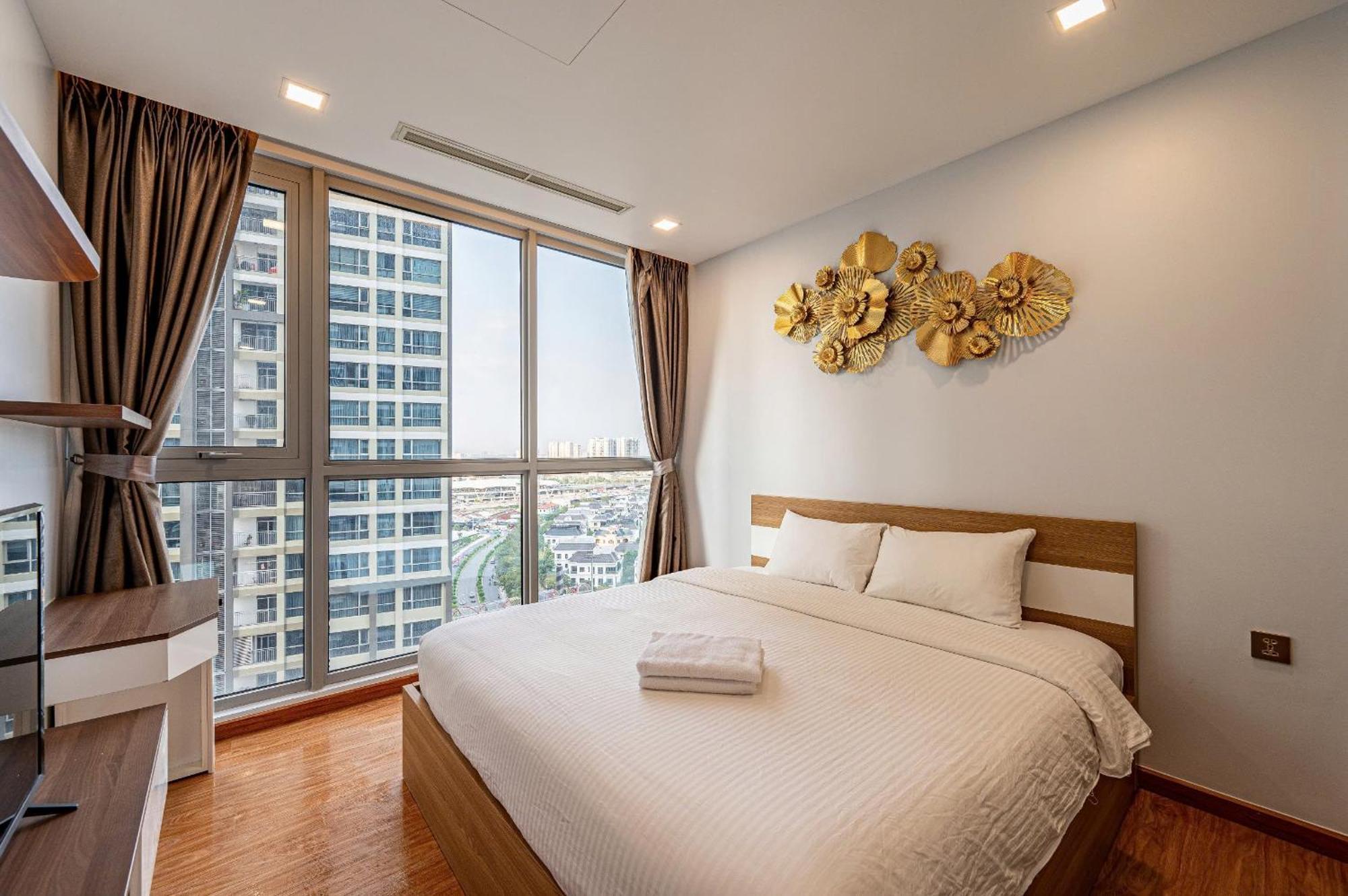 Vinhomes Landmark Luxury Since 2025 Apartment *