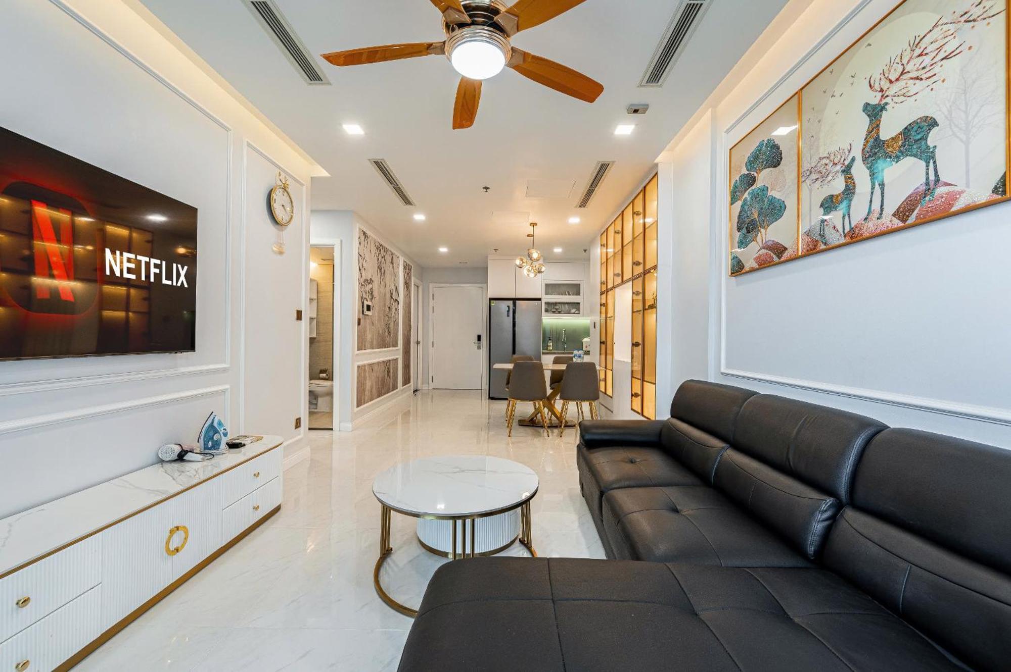 Vinhomes Landmark Luxury Since 2025 *