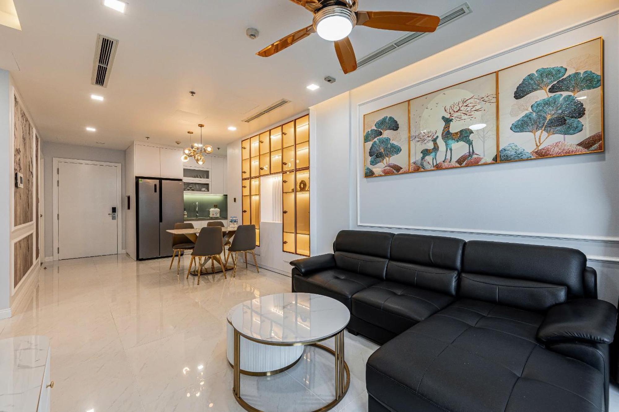 Vinhomes Landmark Luxury Since 2025 Apartment