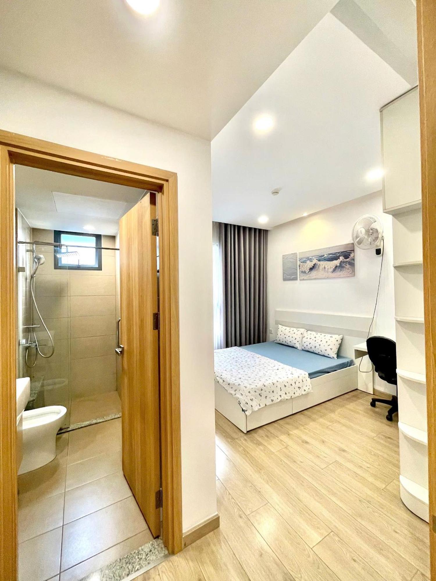 Nha Cua Truc - Emerald Celadon Apartment Ho Chi Minh City