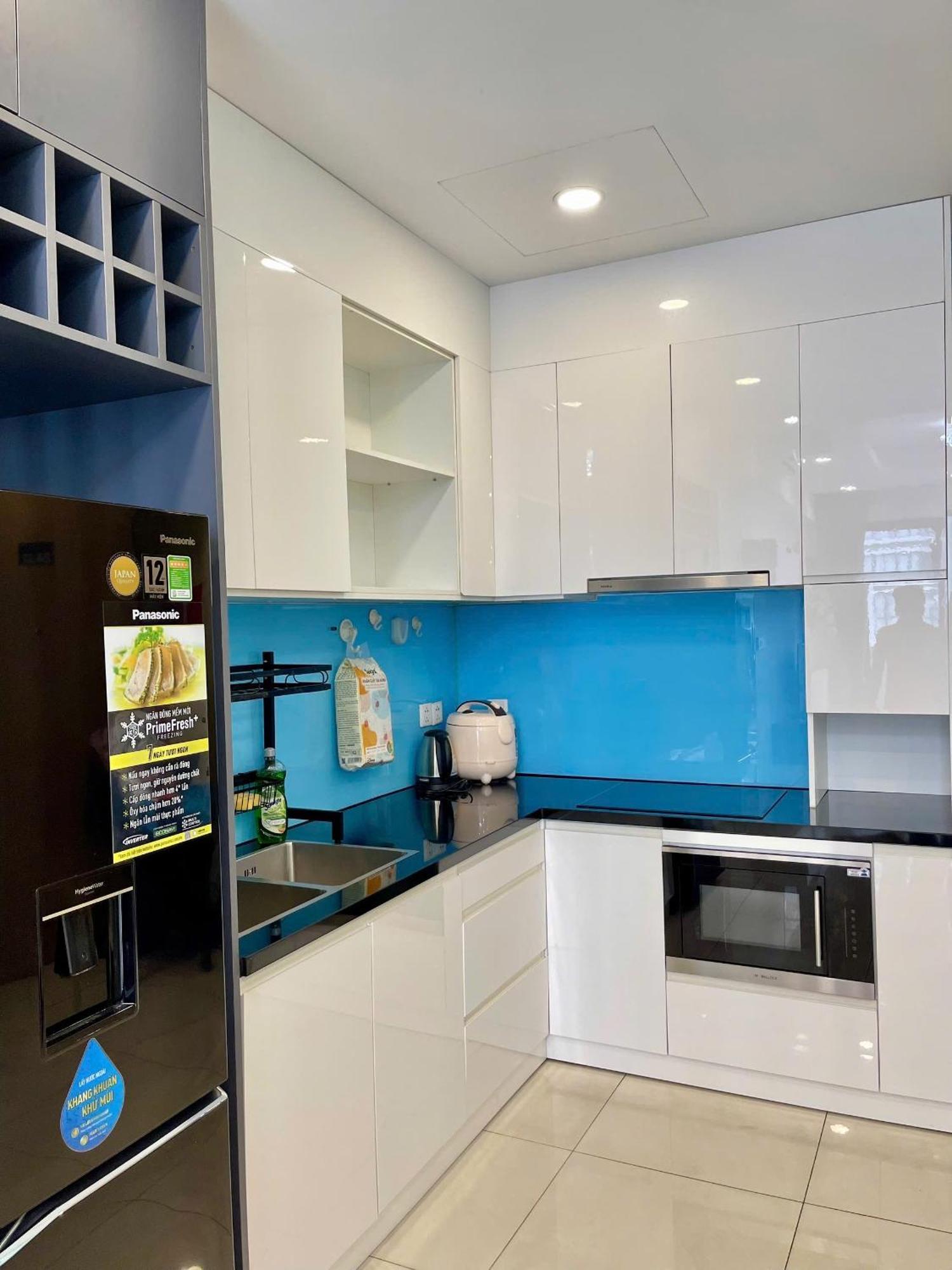 Nha Cua Truc - Emerald Celadon Apartment