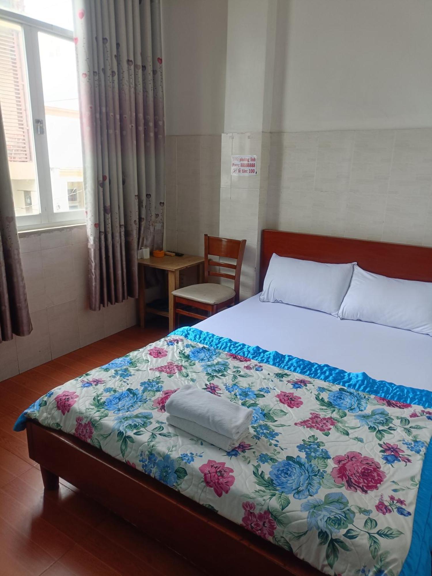 Phuong Linh Hotel *