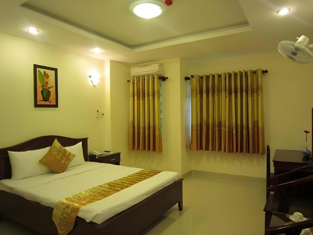 Hotel Nui Thanh