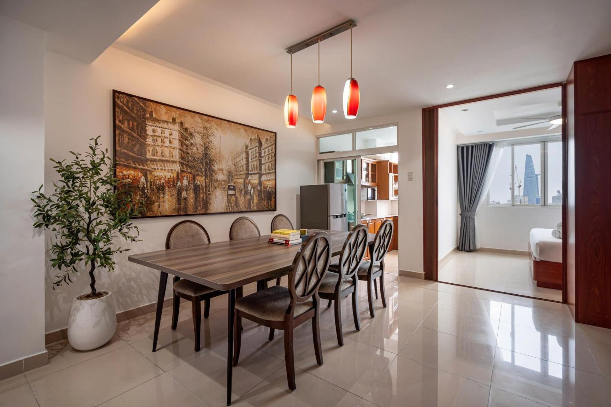 Otis - Balcony View - Steps From Bui Vien - International Plaza Building - District 1