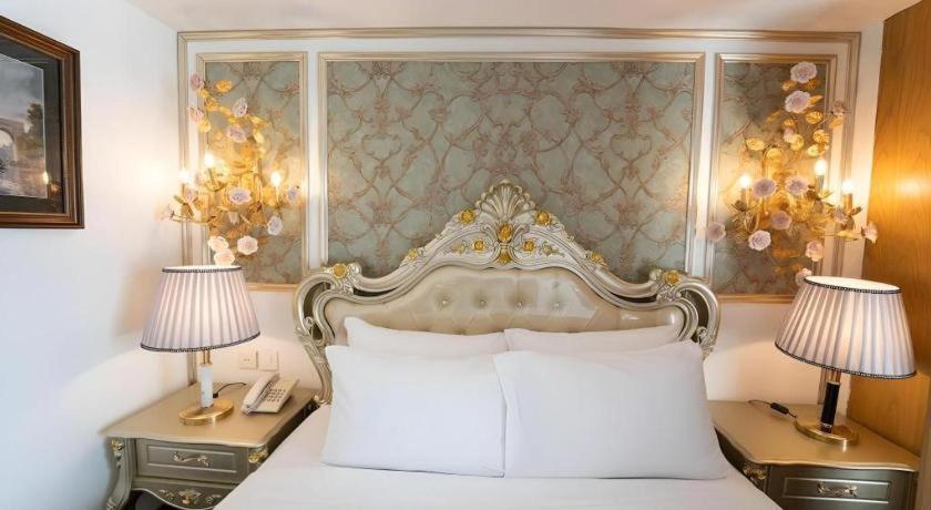 The White 8a Thai Lung 3* Ho Chi Minh City