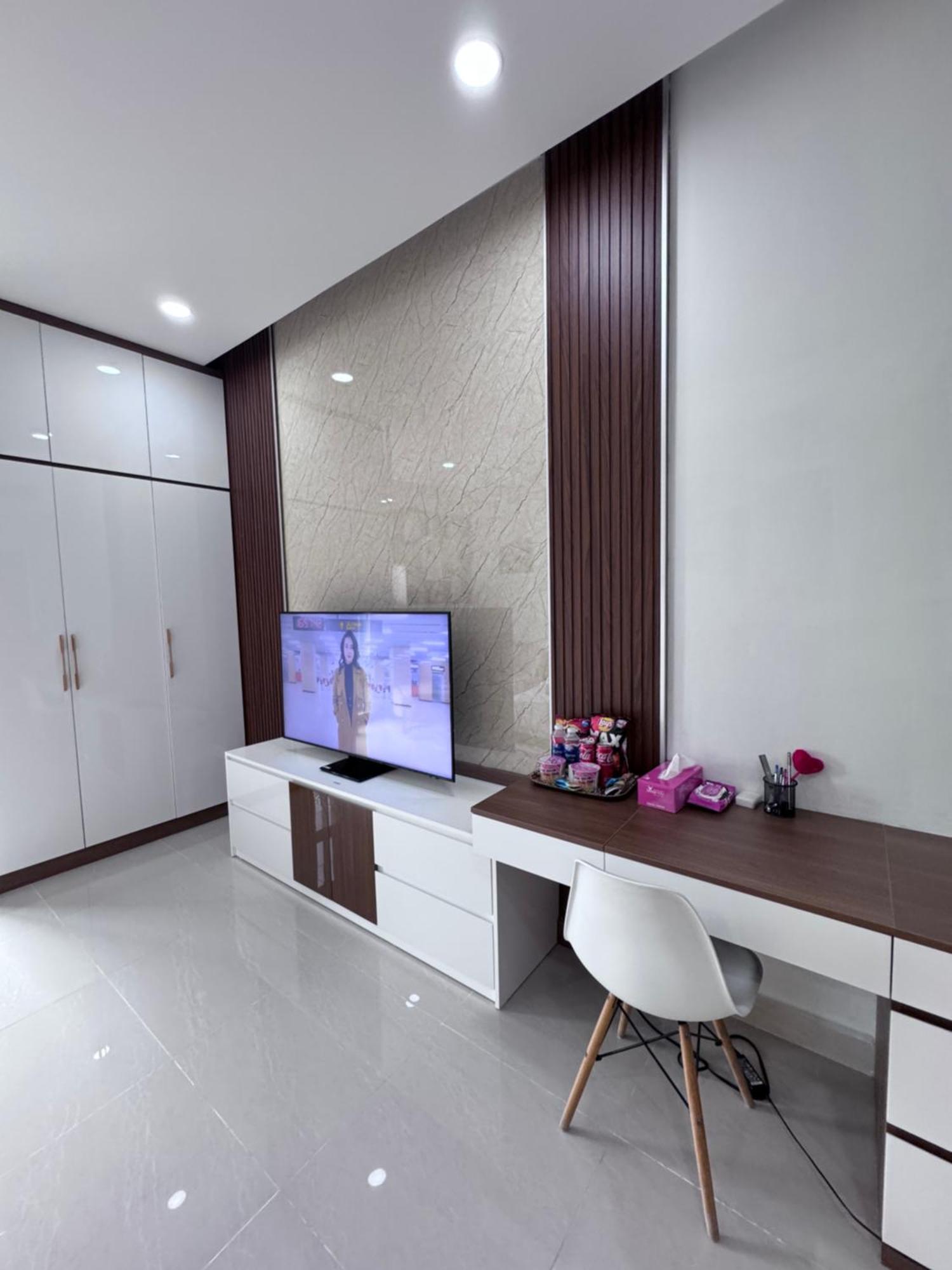 Officetel Golden King, 1 Phong Ngu, Quan 7 Apartment *