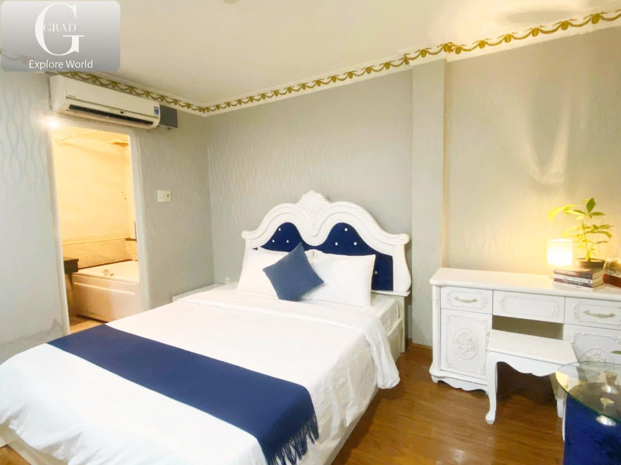 Grad Crowne Bui Vien * Ho Chi Minh City