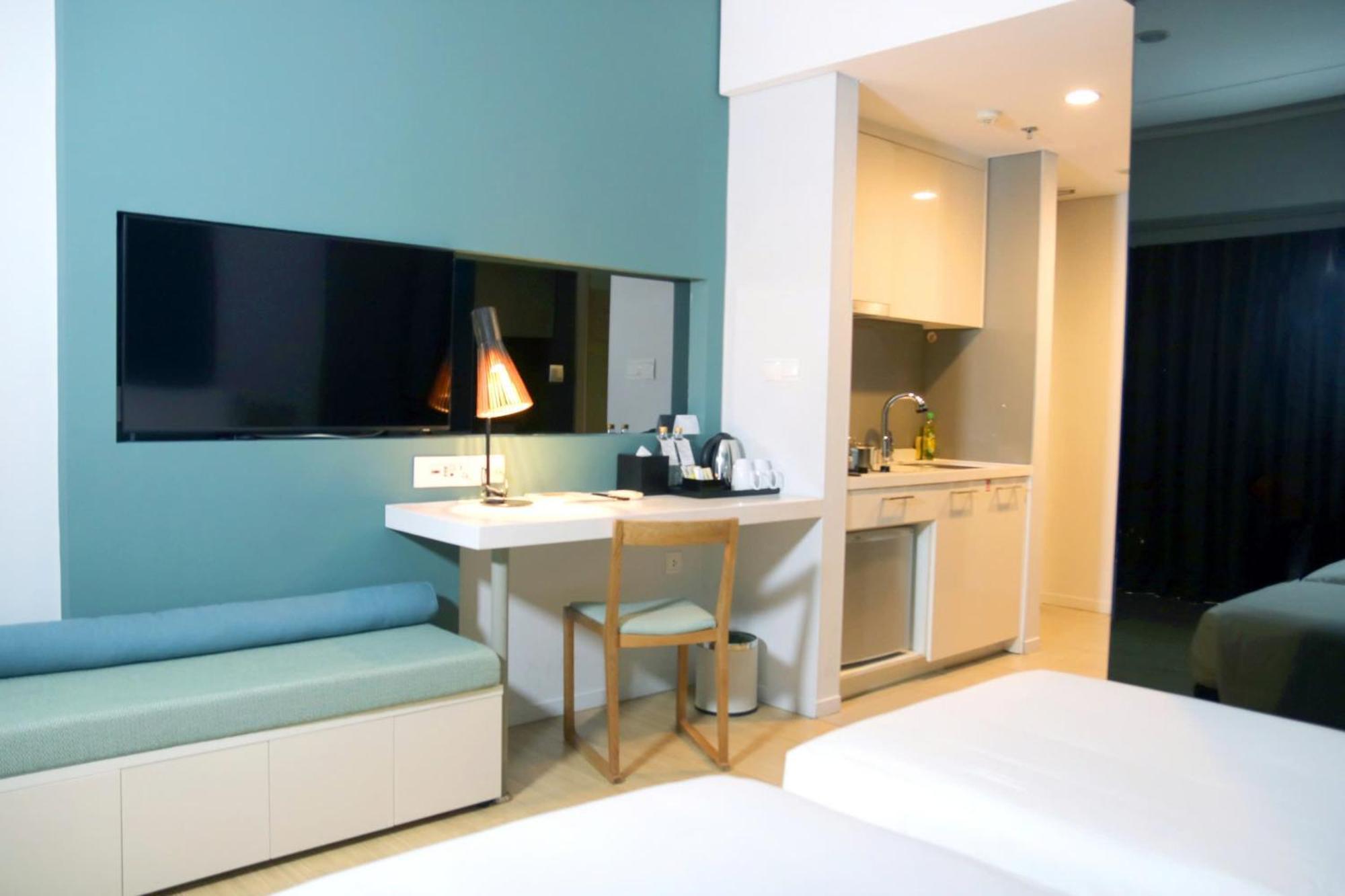 Novotel Living Saigon South Apartment *