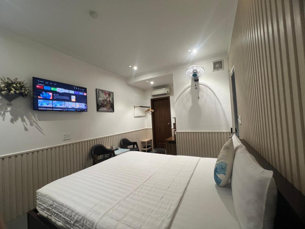 Dong Nhu Hotel *
