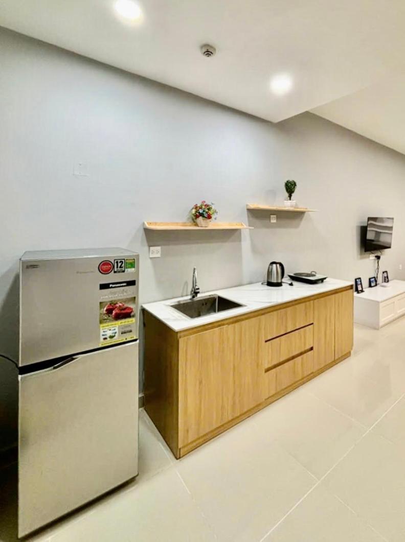 Blue Haven - Free Pool In D7 Sunrise View - Hana Apartment Ho Chi Minh City