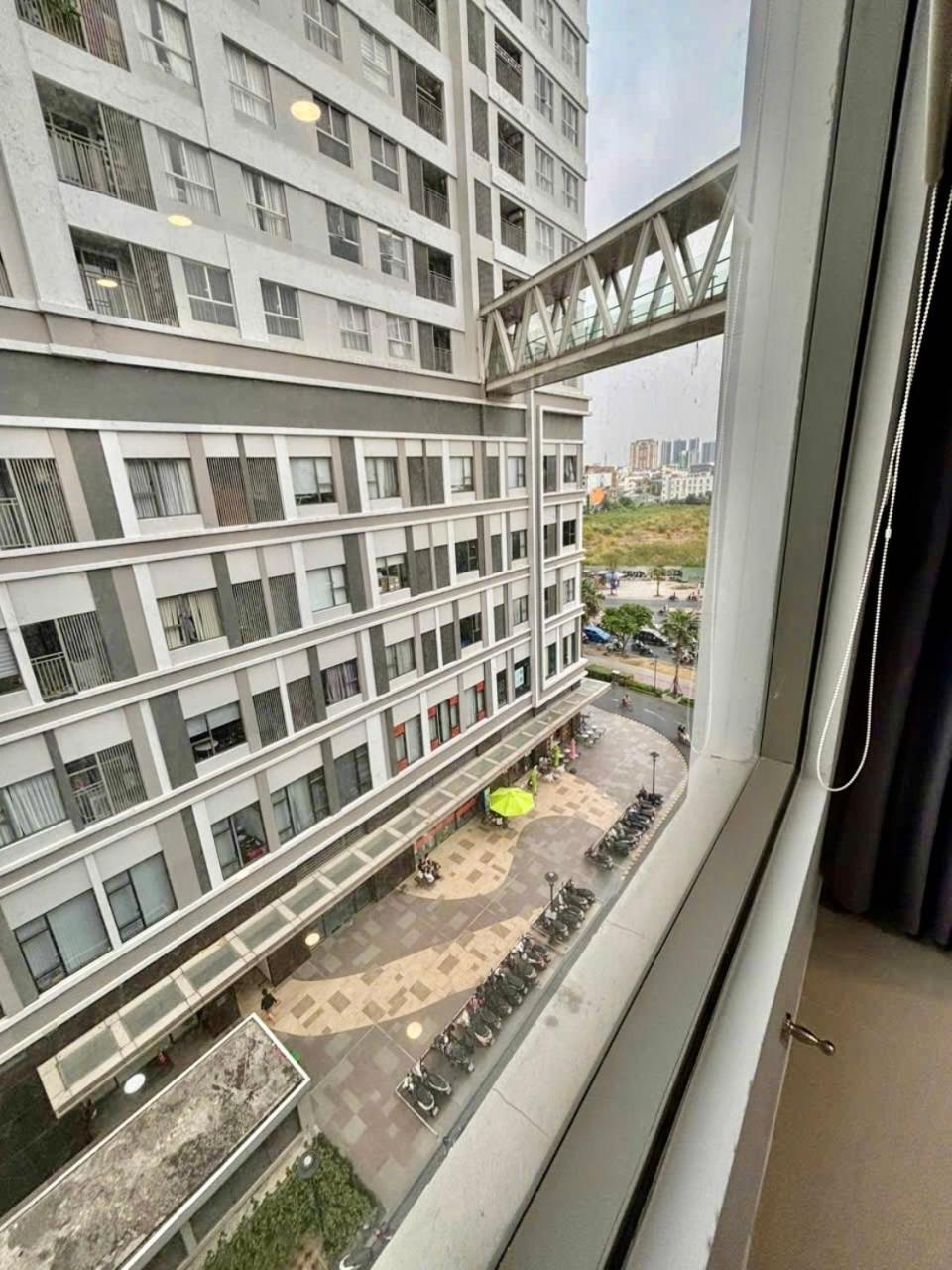 Blue Haven - Free Pool In D7 Sunrise View - Hana Apartment Ho Chi Minh City