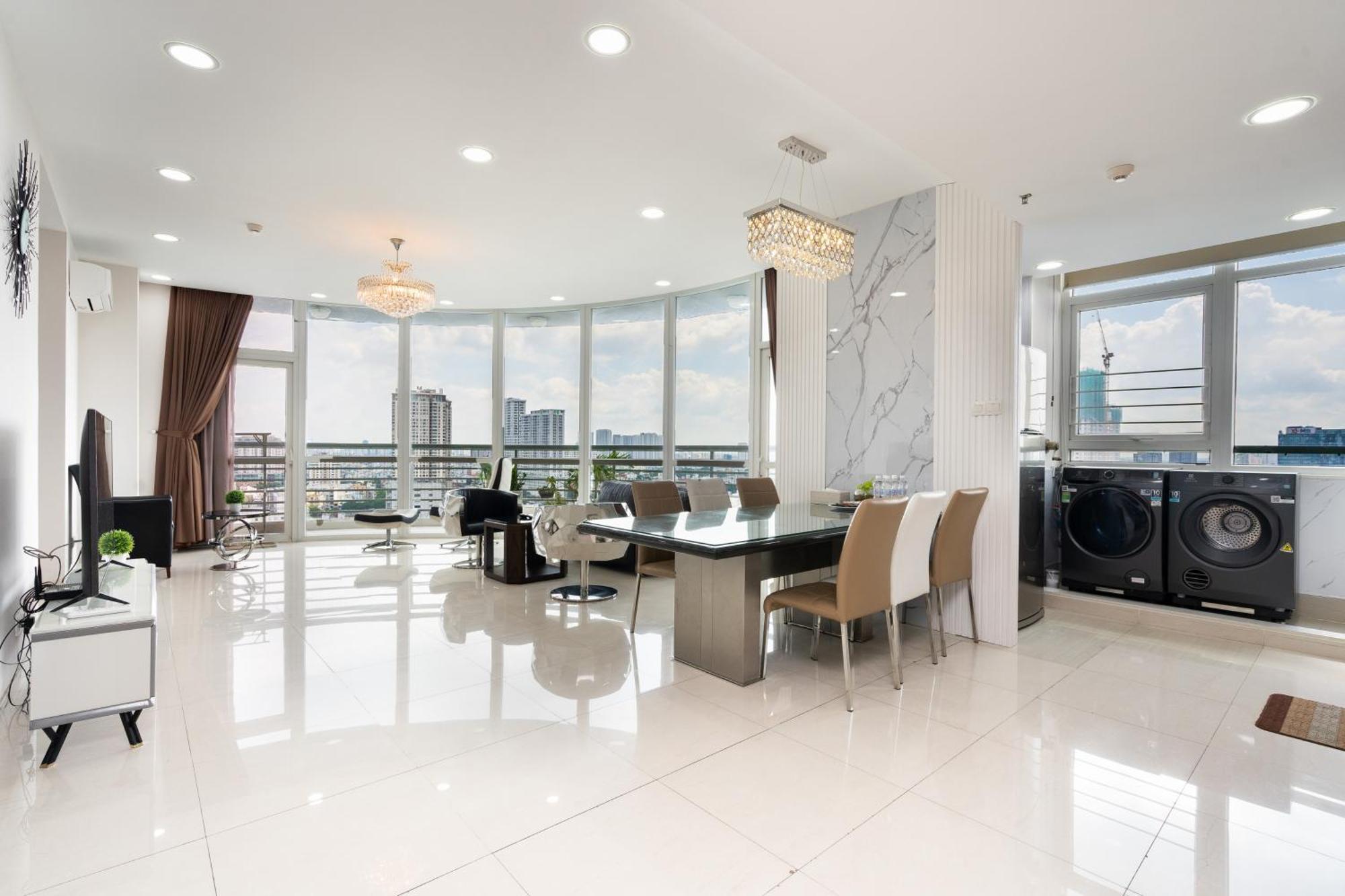 Justay The One Saigon Hotel 5*
