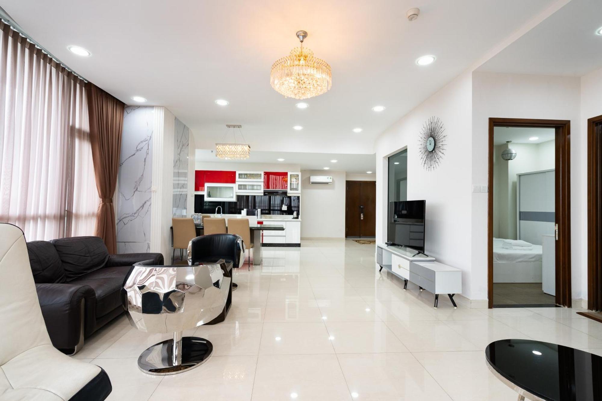 Hotel Justay The One Saigon 5*