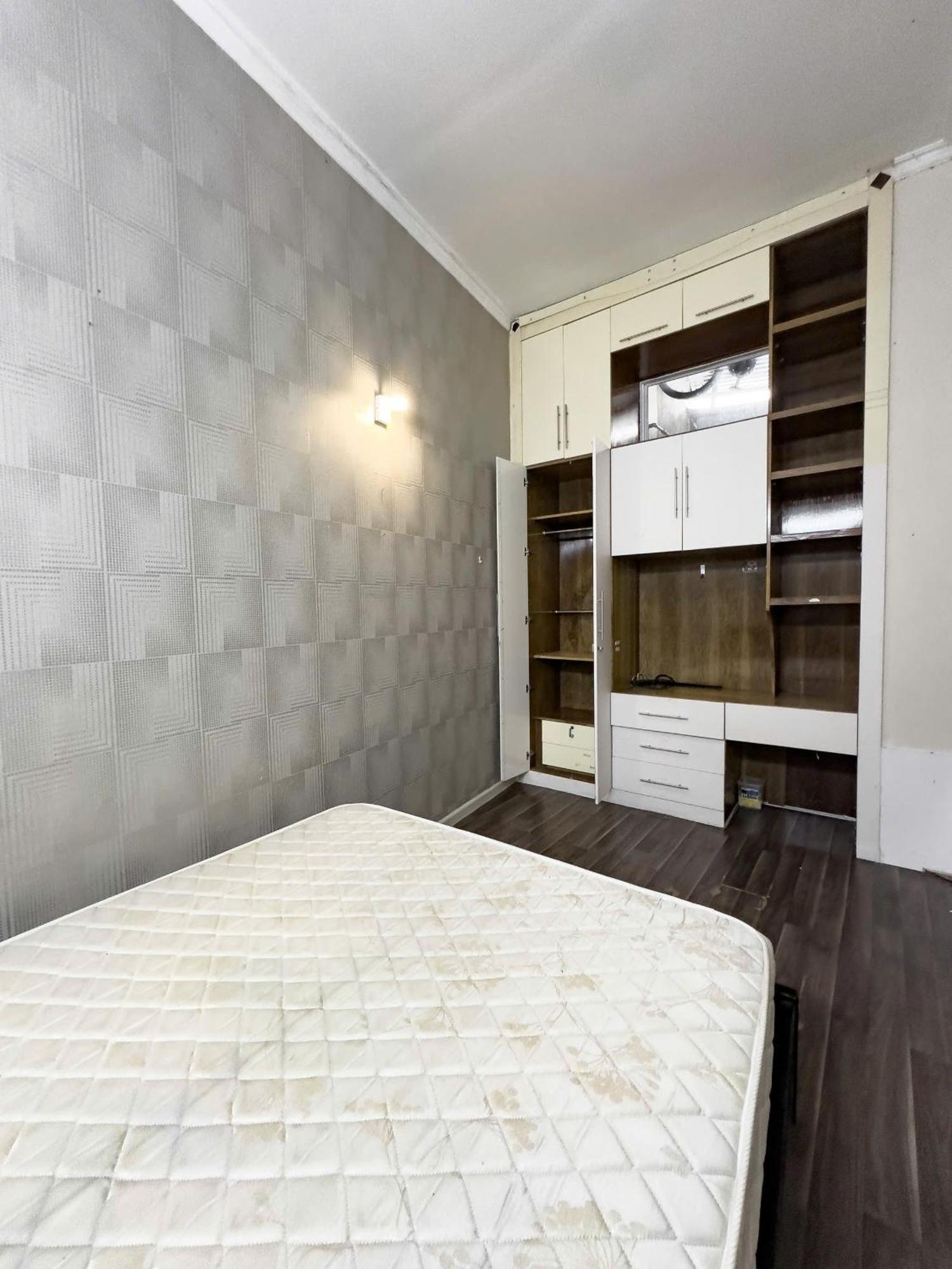 Saigonese Guest house *