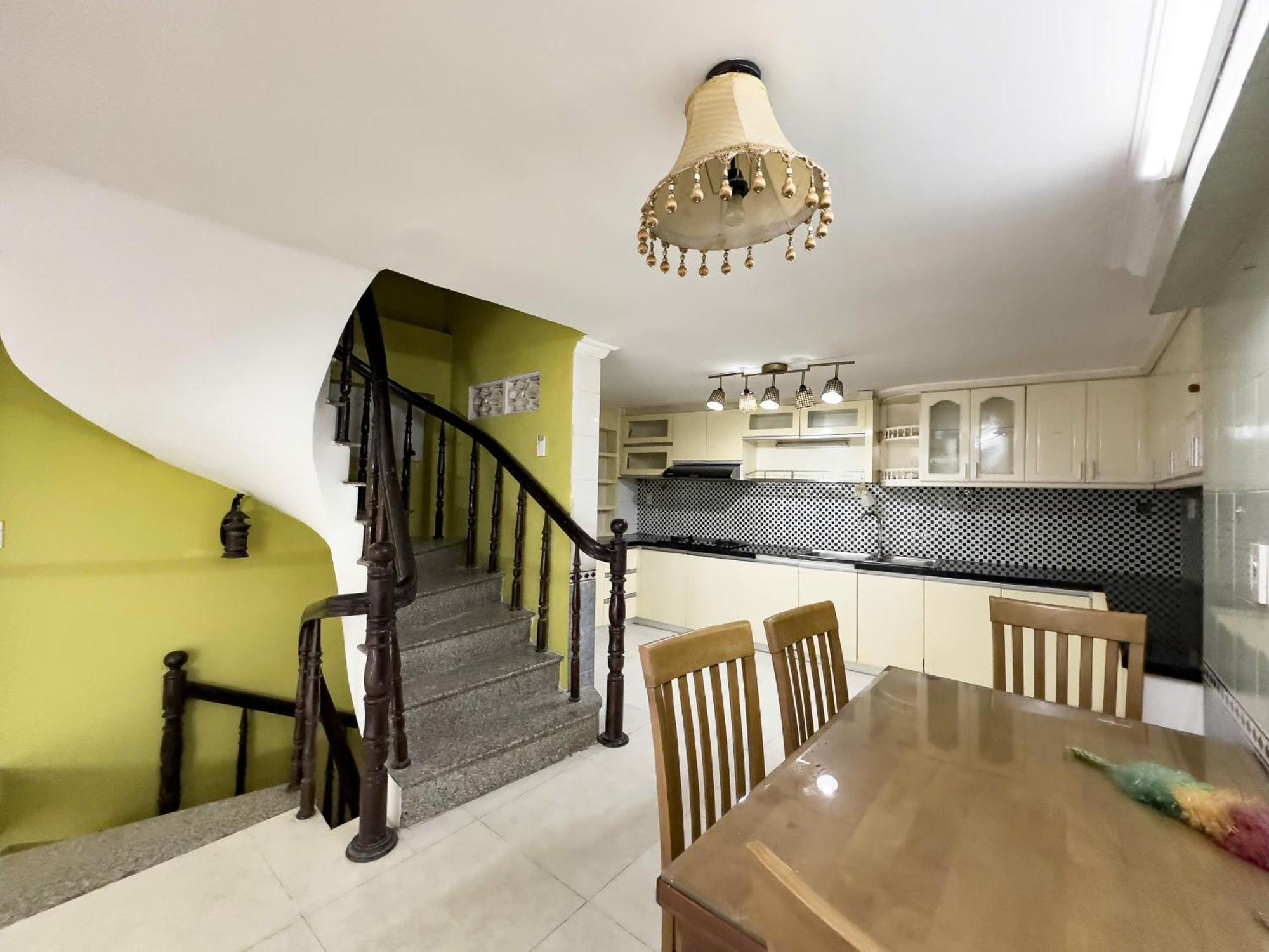 Guest house Saigonese *