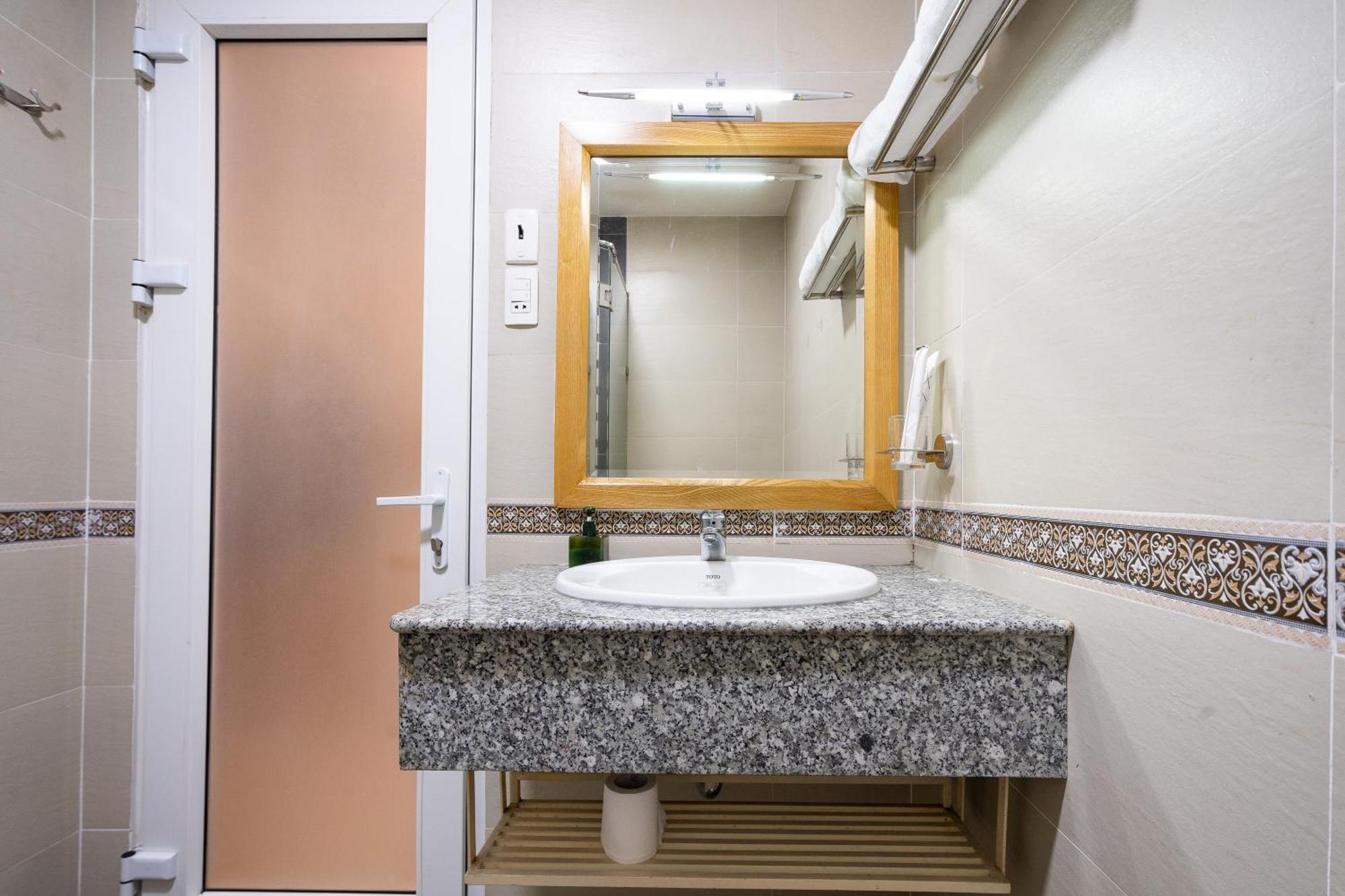Aparthotel Hoshi Ho Chi Minh City