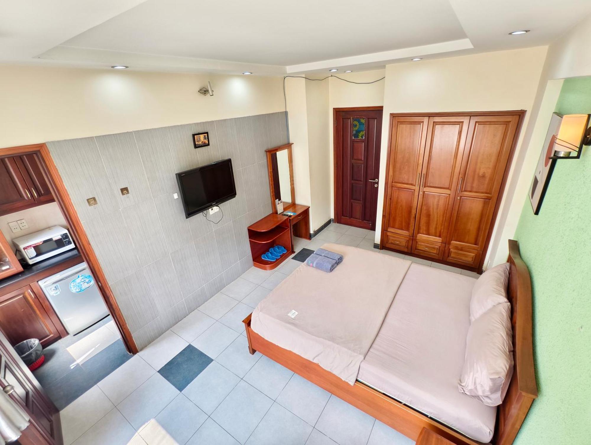 Sen Vivian 3* Ho Chi Minh City