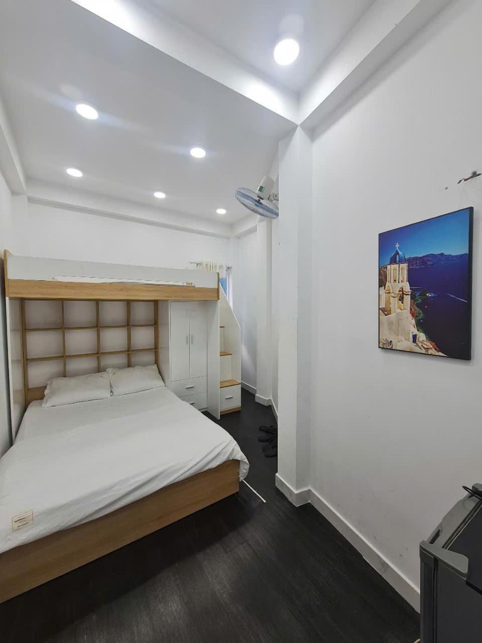 The Hidden Hogwarts - Nearly Bui Vien Walking Street Aparthotel