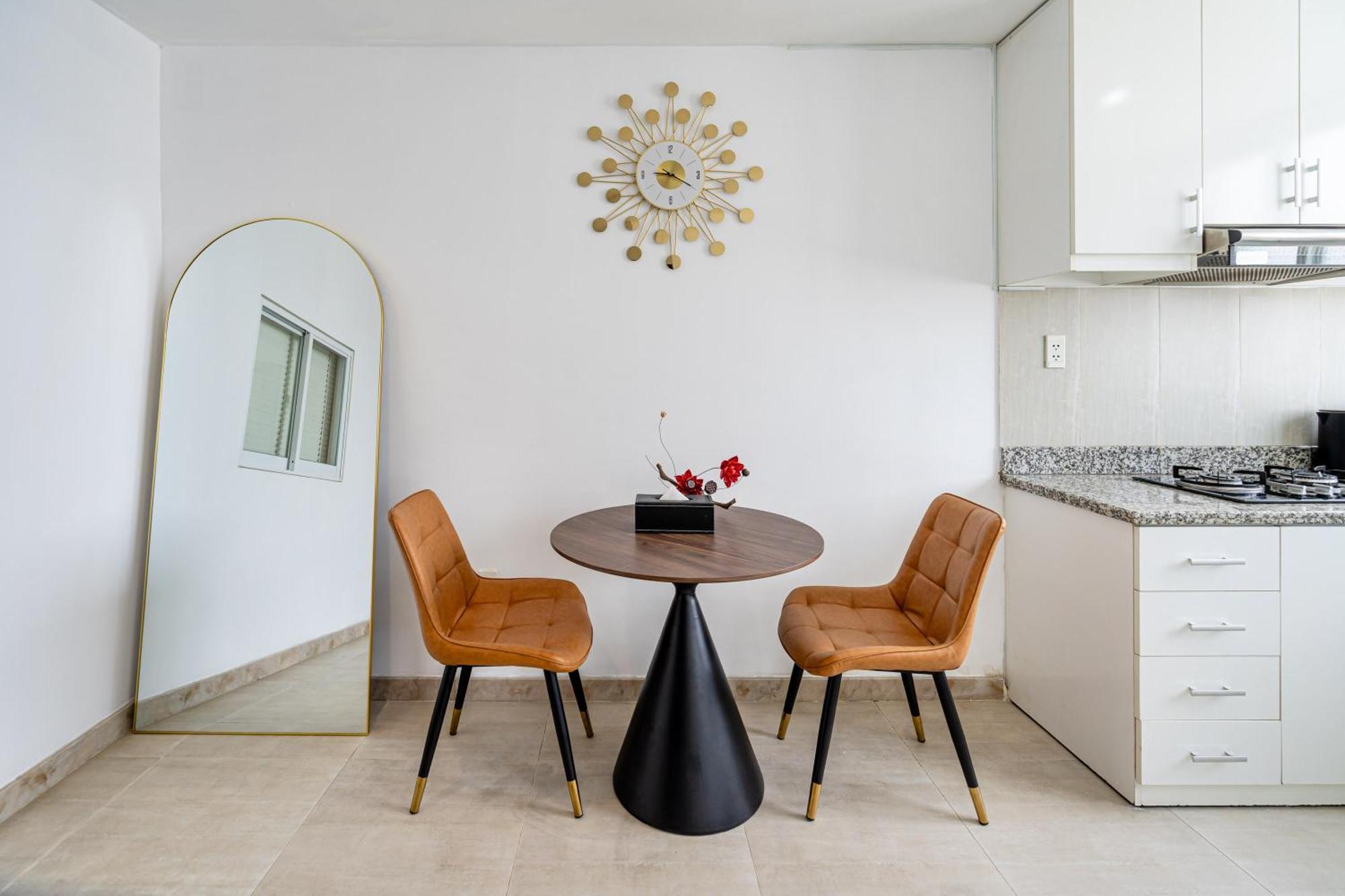 Otis - Balcony View - Steps From Bui Vien - International Plaza Building - District 1 Apartment *