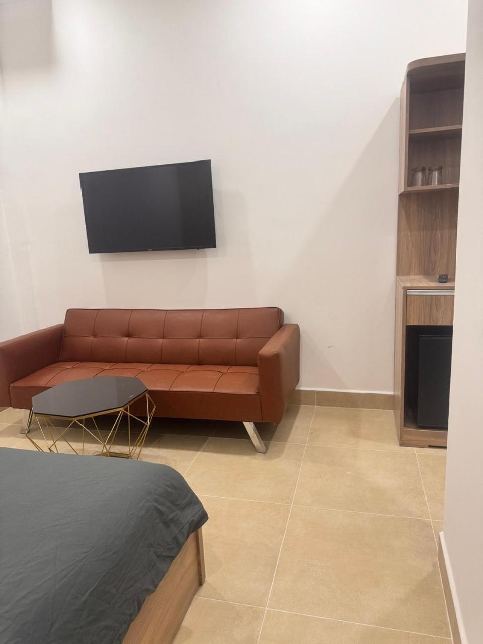 Bed & Breakfast Cozy Airport - Self Check-in 247 Ho Chi Minh City