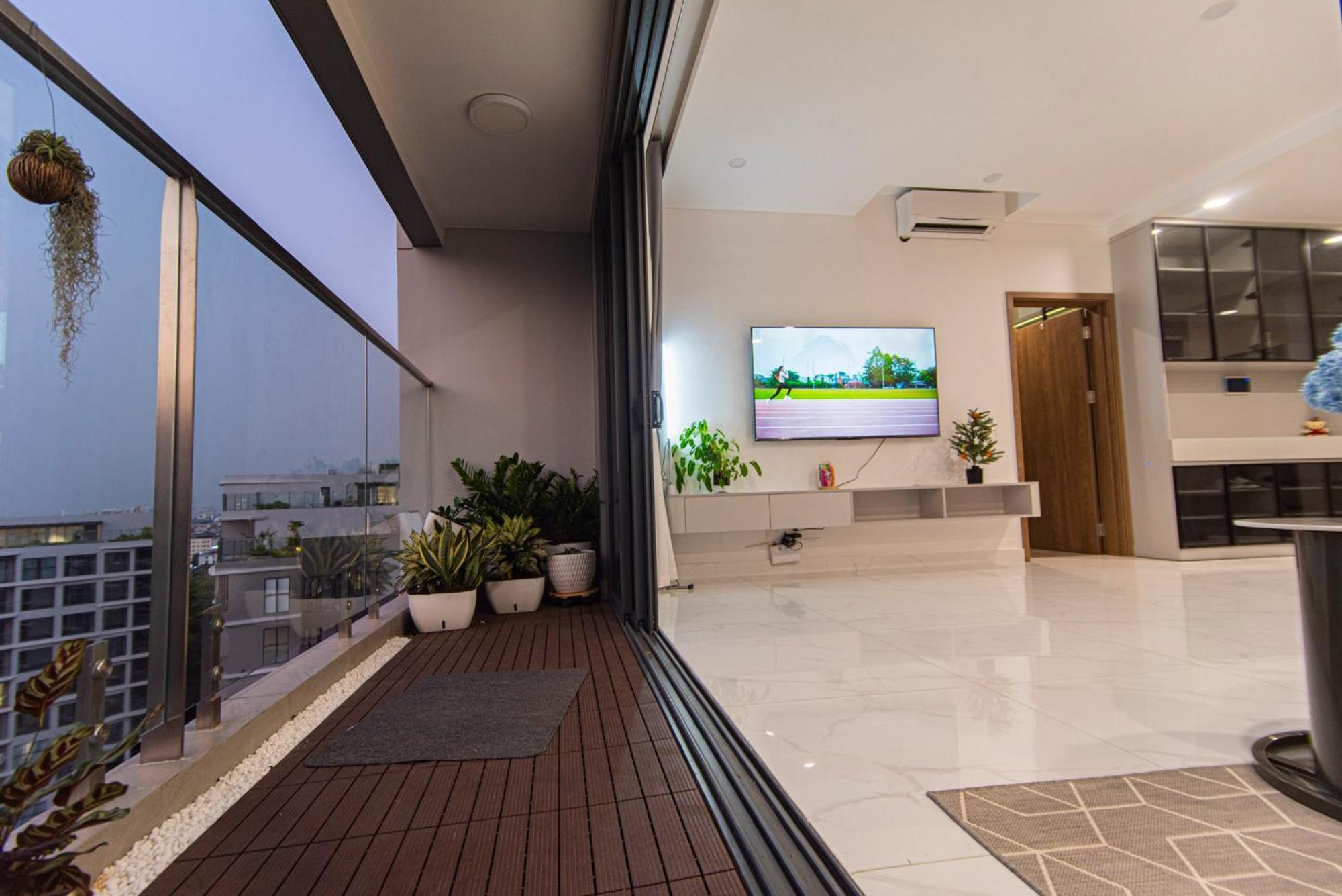 Apartment Ho 3pn Diamond View Dep, Gan San Bay Sgn *