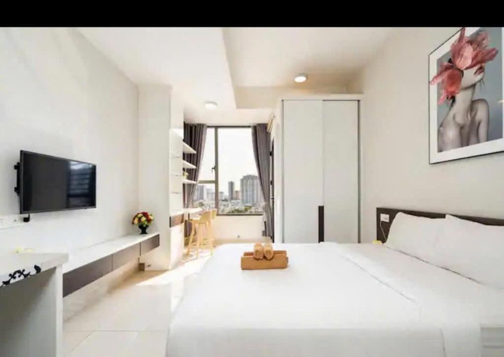Rivergate, 1 Bedroom Center Apartment *