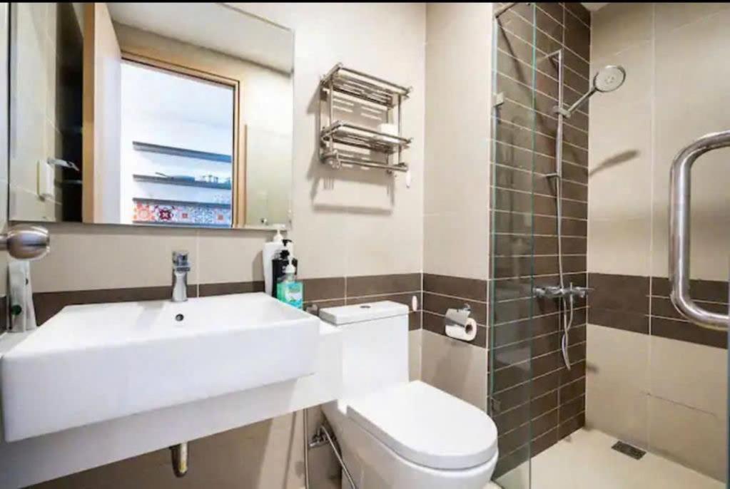Rivergate, 1 Bedroom Center Apartment Ho Chi Minh City