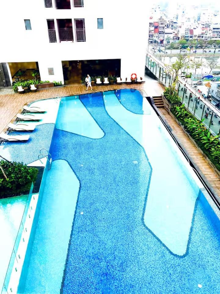 Rivergate, 1 Bedroom Center *