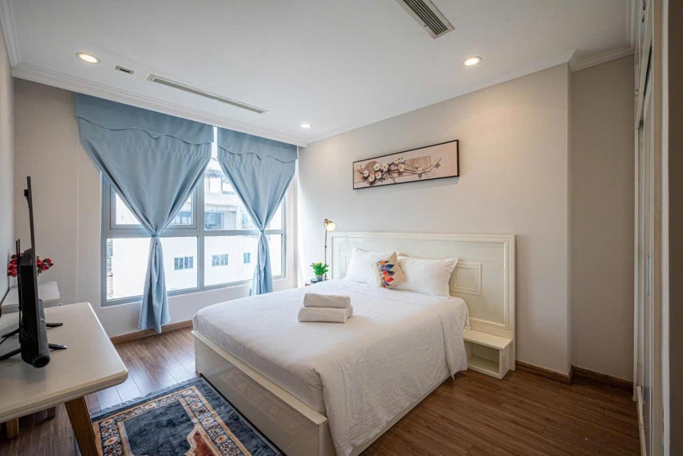 Apartment Luxury Vinhomes Park - Thamin Ho Chi Minh City