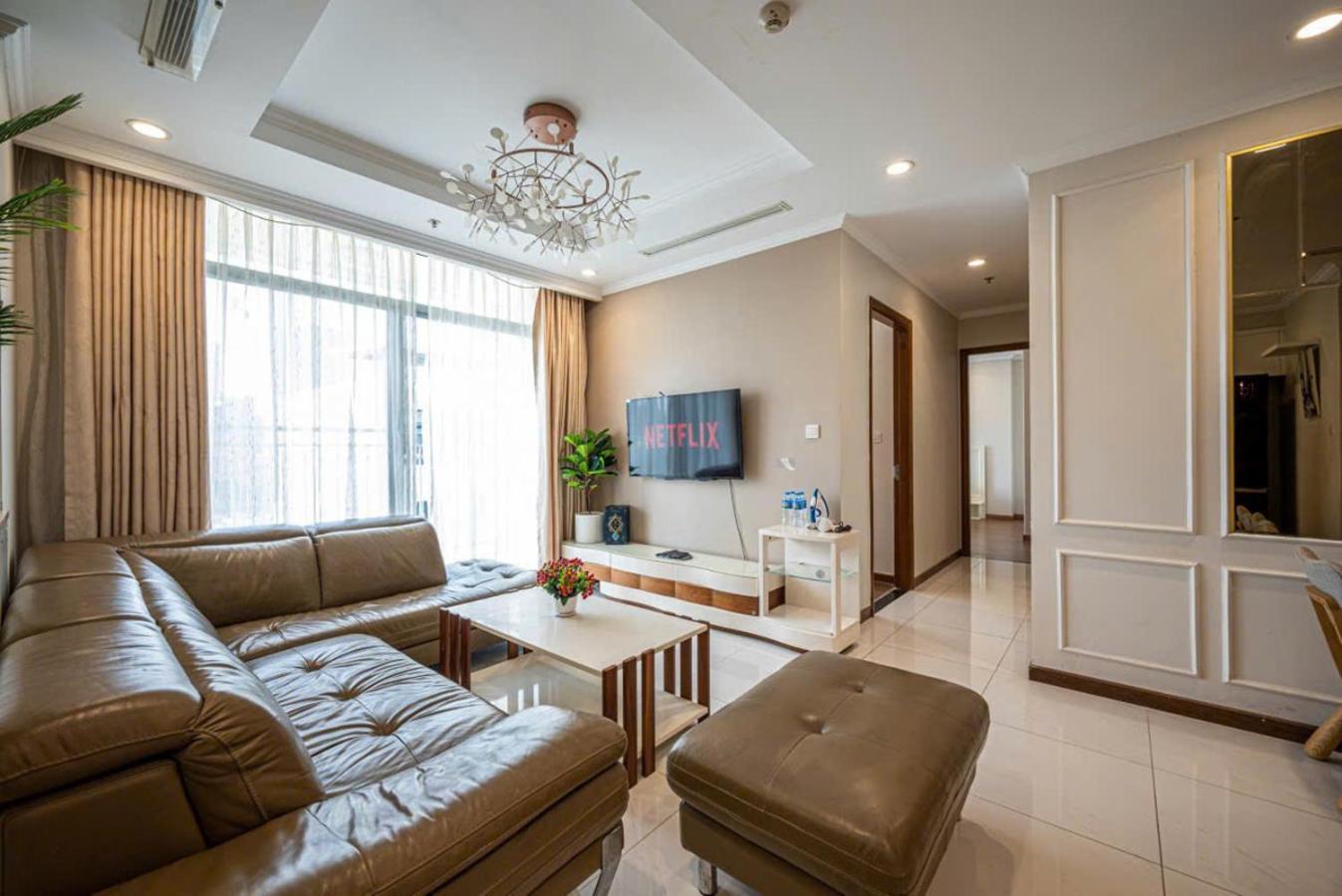 Luxury Vinhomes Park - Thamin Apartment *
