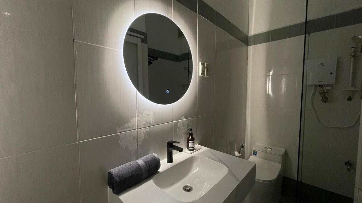 Apartment Elegant 2br 2baths In Historic Building Ho Chi Minh City