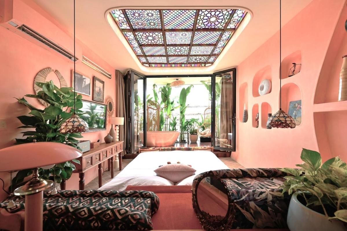 Glorious Rooftop Hidden Marble Apartment
