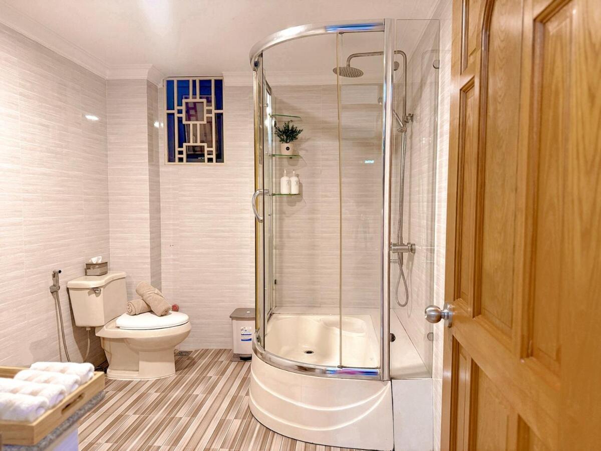 New - Spacious - Cozy 2brs - Hcmc Center Apartment *