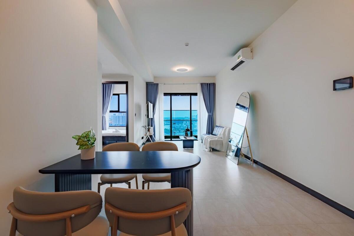 Minimal Luxury District 4 * Ho Chi Minh City