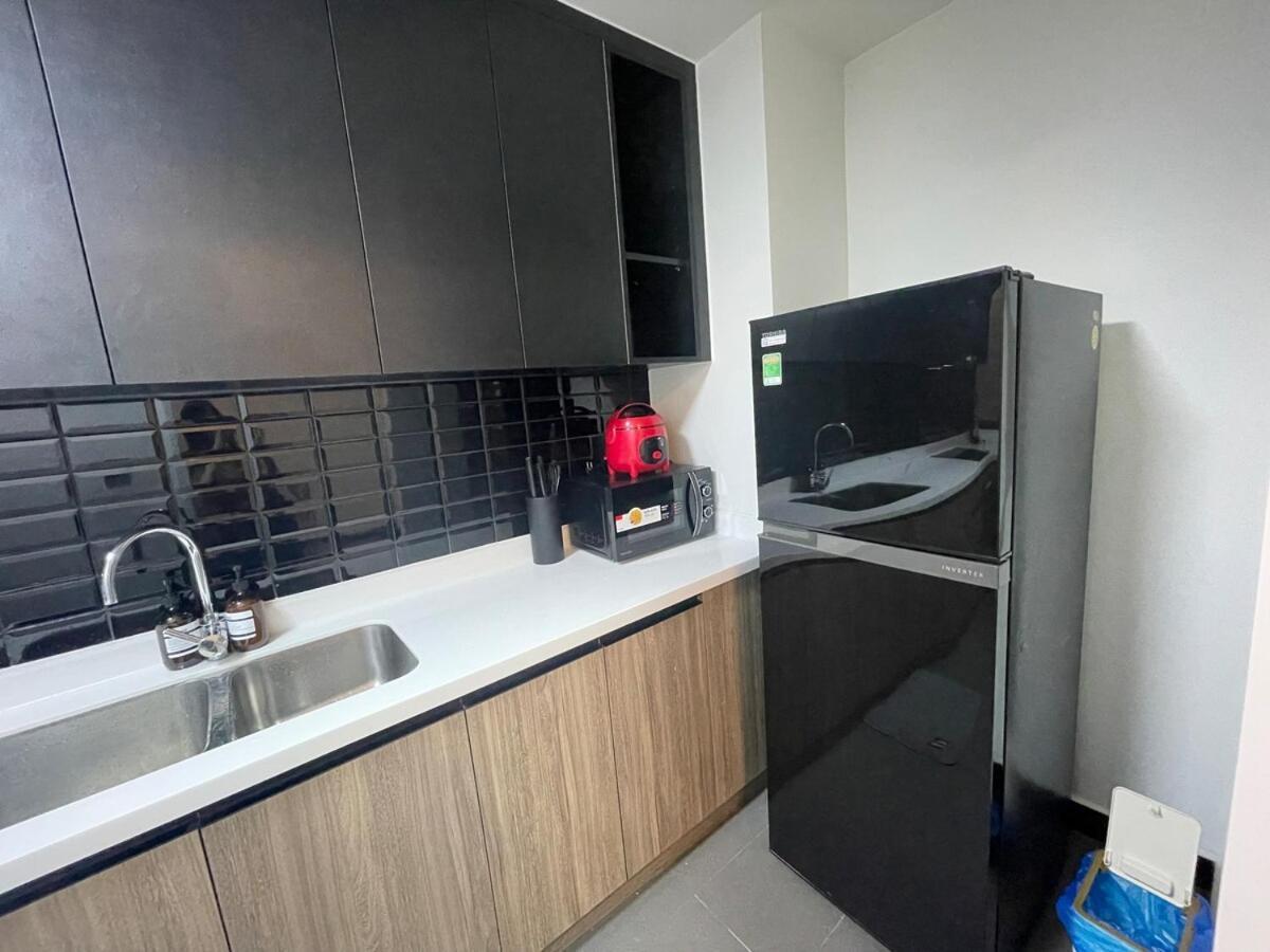 Minimal Luxury District 4 Apartment *