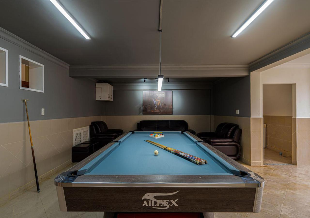 Villa Luxury 4-bedroom With Private Pool & Billiards Table *