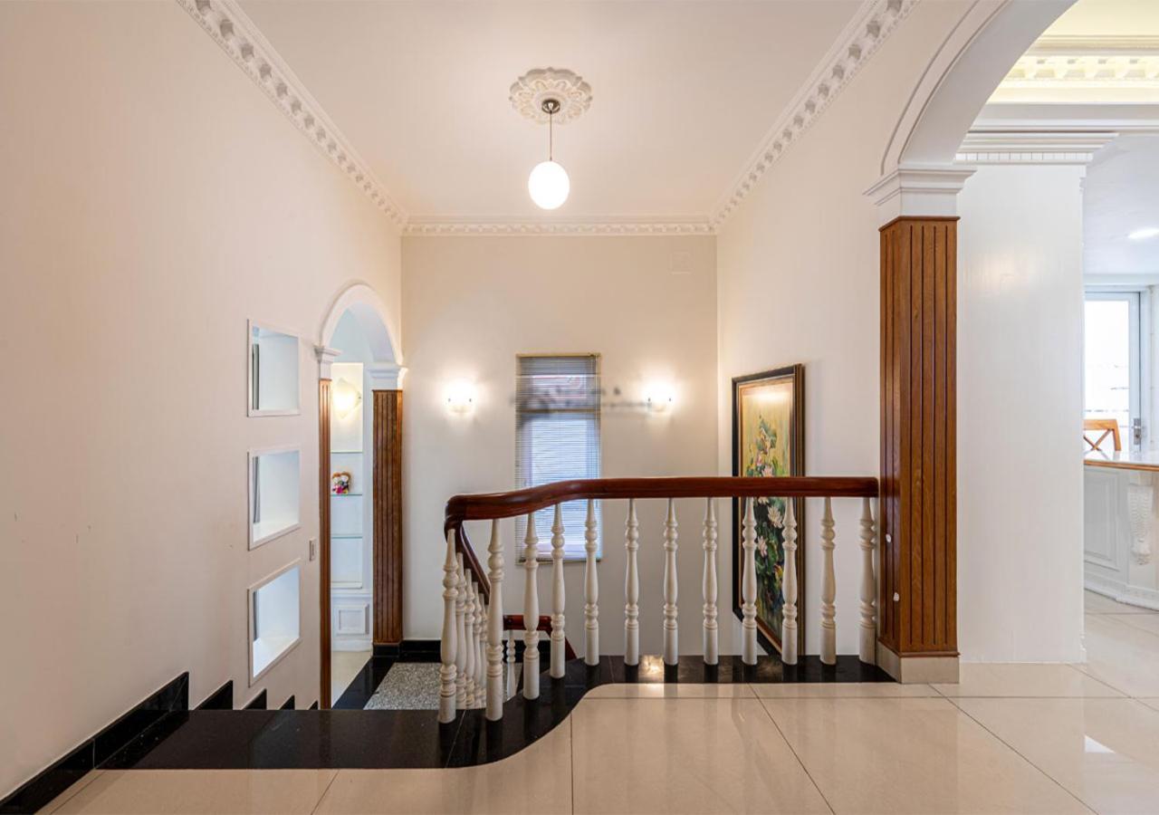 Luxury 4-bedroom With Private Pool & Billiards Table *