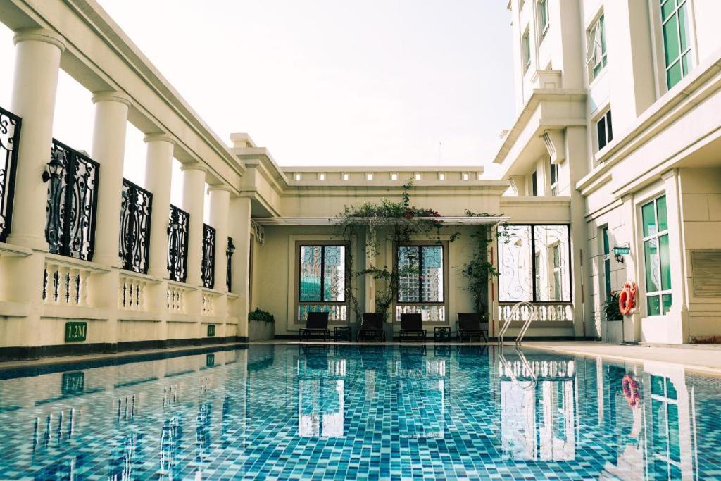 Apartment Generous 2-beds 85m2 View W Pool Manor C1502 *