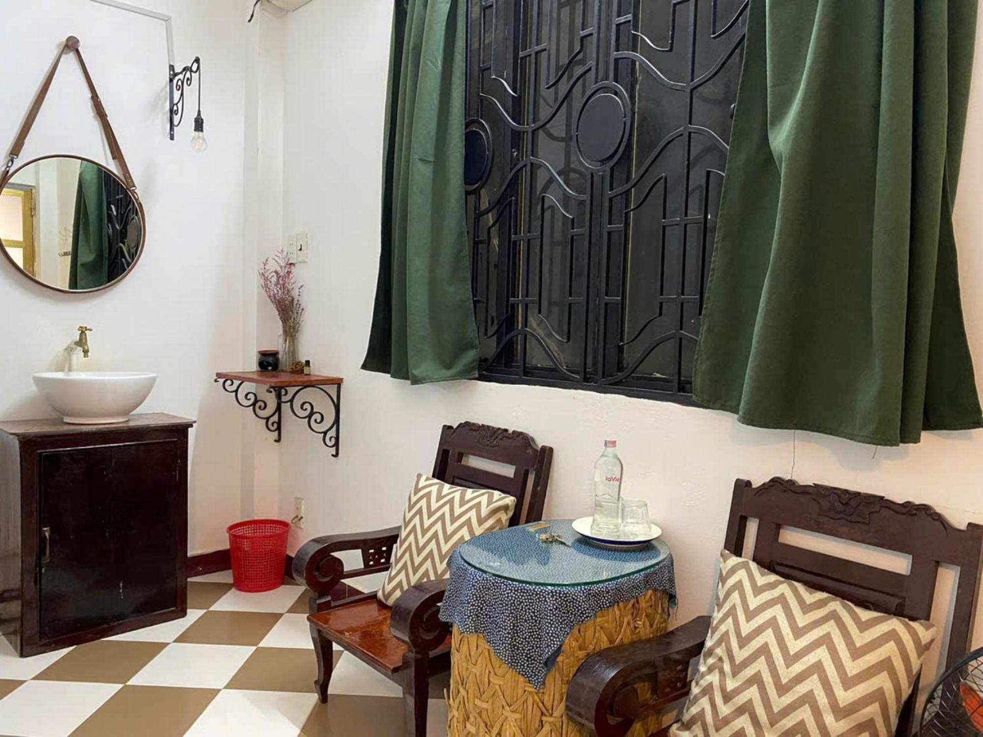 Hotel La Vie Saigon *
