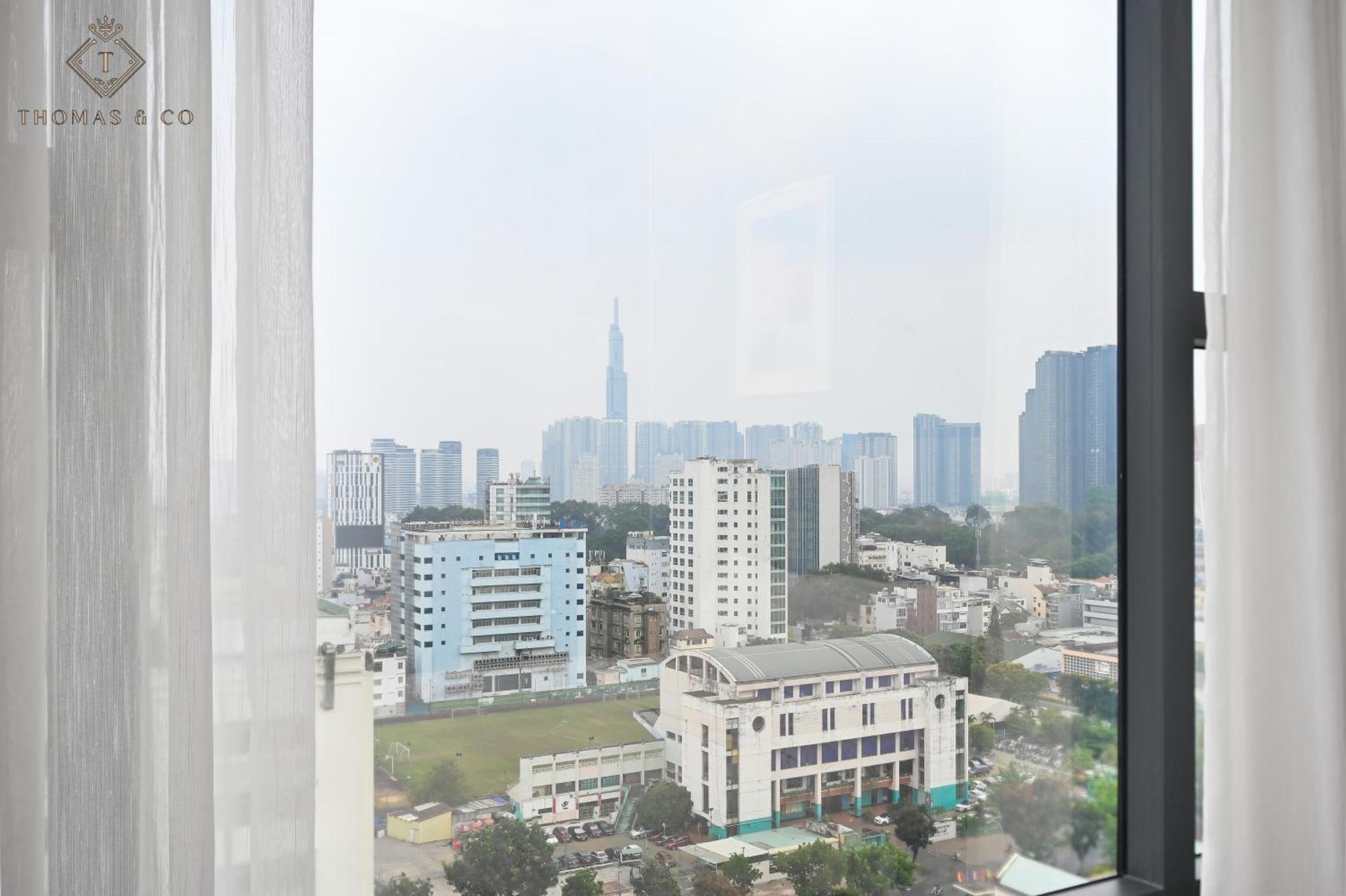 The Fabulous Marq - Host By Thomas * Ho Chi Minh City