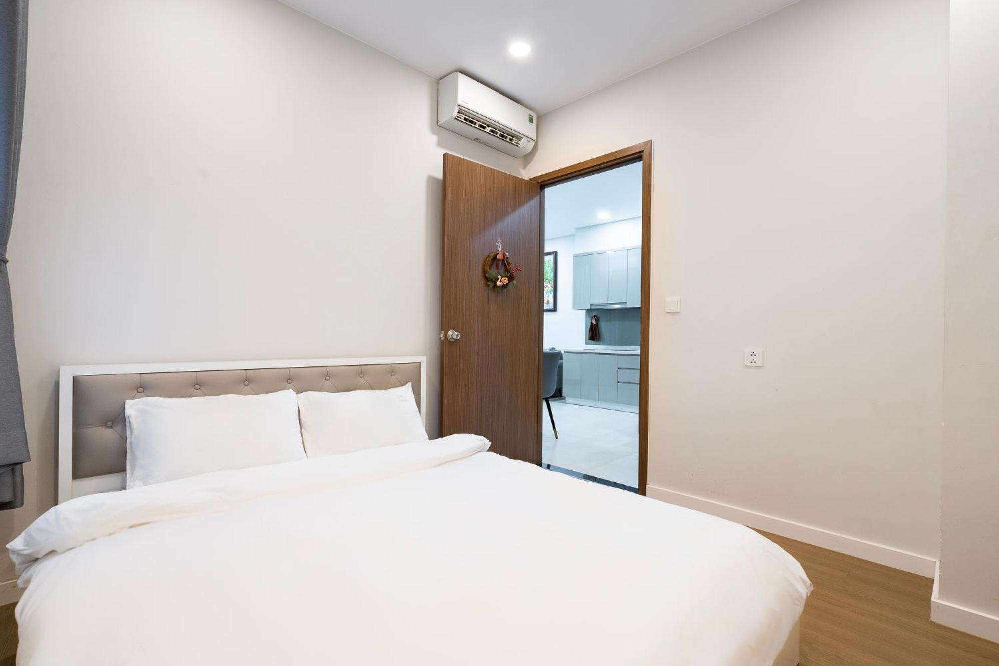 Apartment Swimming Pool 35th Floor District 7 *