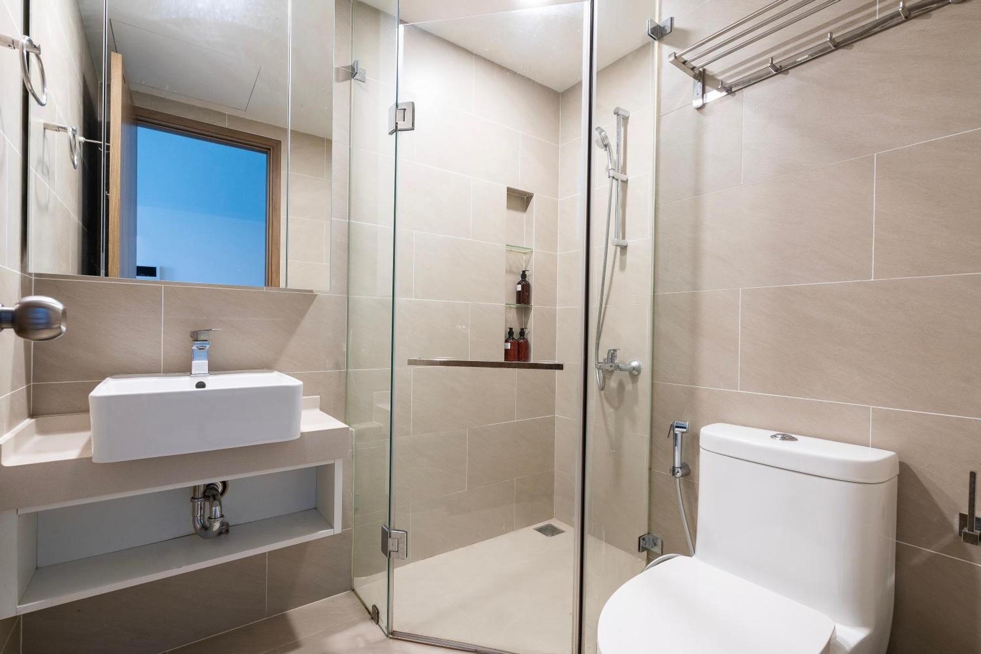 Apartment Swimming Pool 35th Floor District 7 *