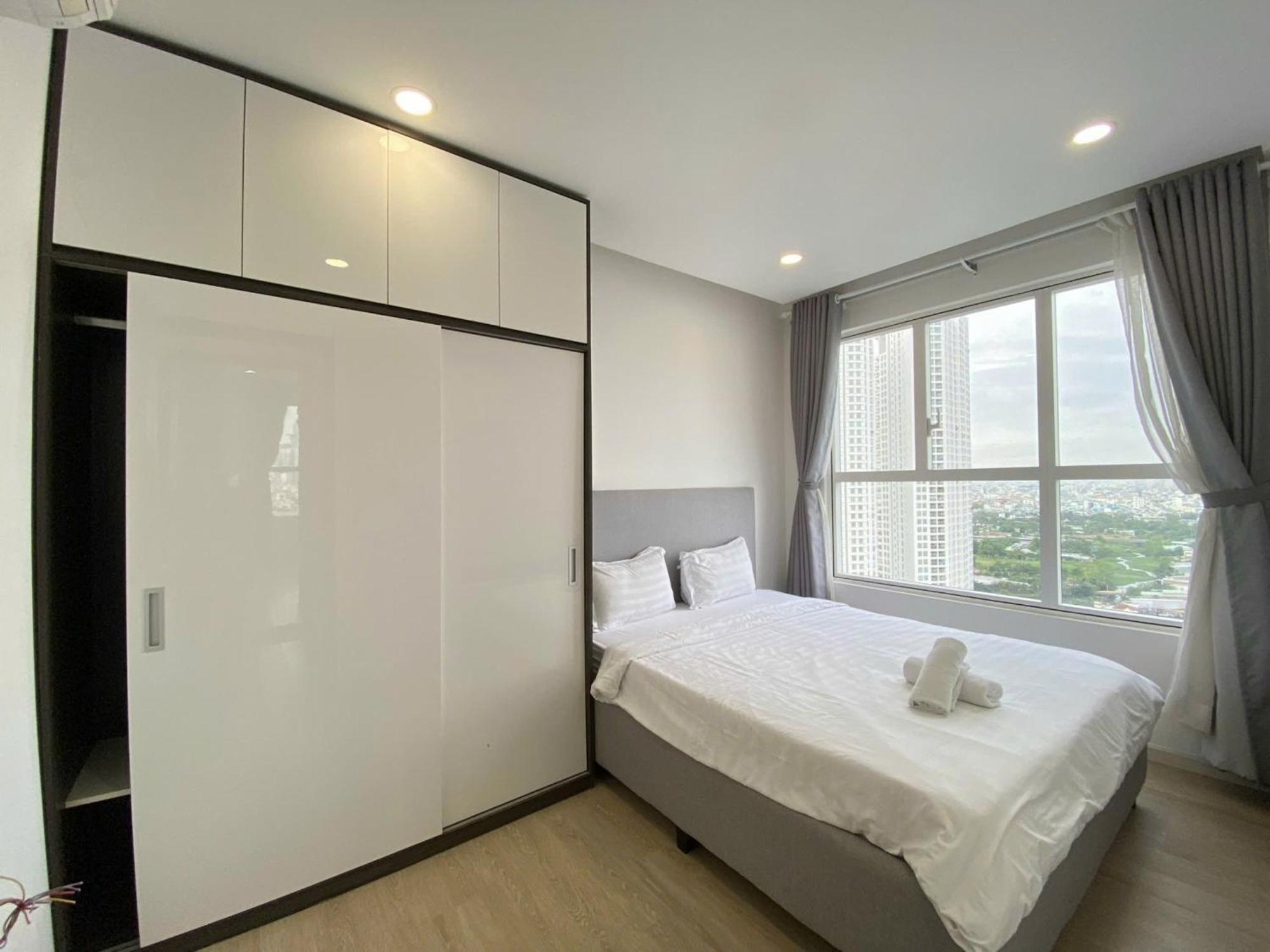 Sunrise Aparment 3 Bedrooms * Ho Chi Minh City