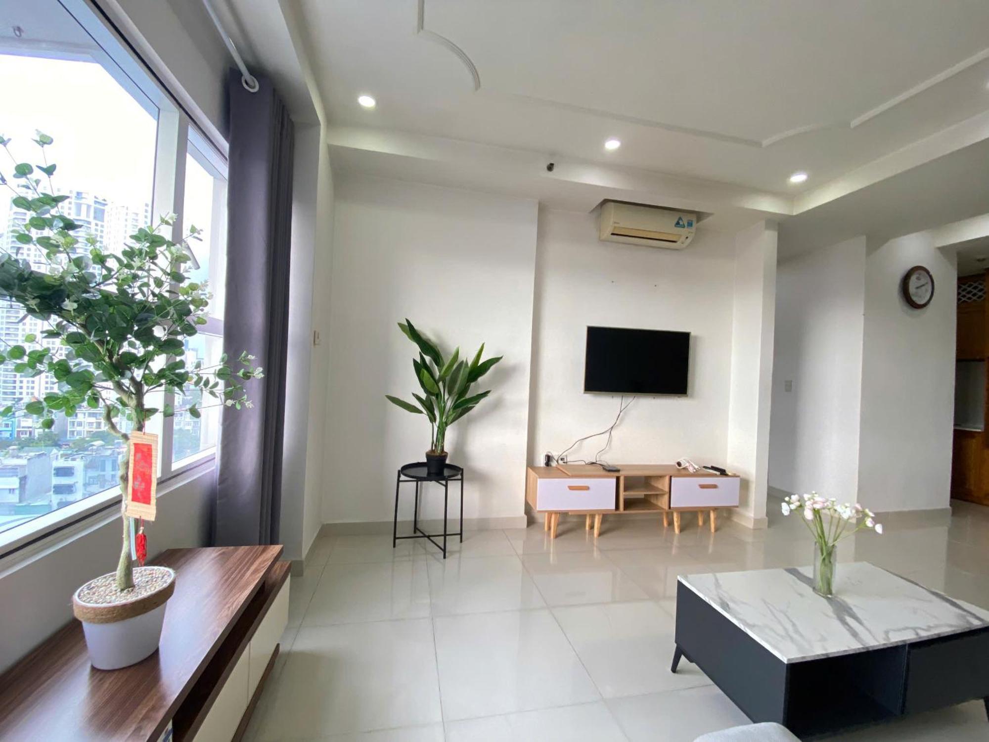 Sunrise Quan 7 Apartment *