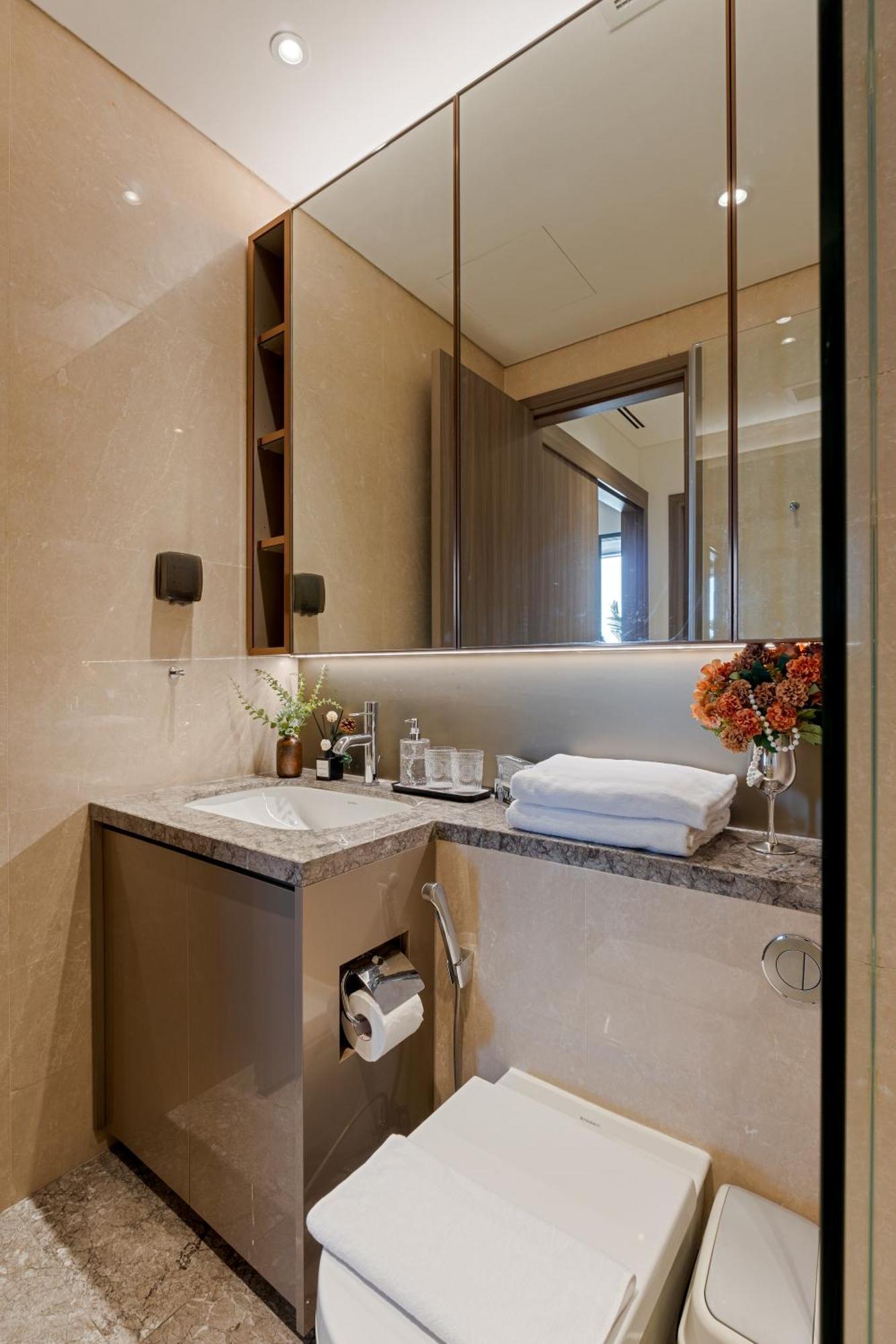 The Fabulous Marq - Host By Thomas Ho Chi Minh City