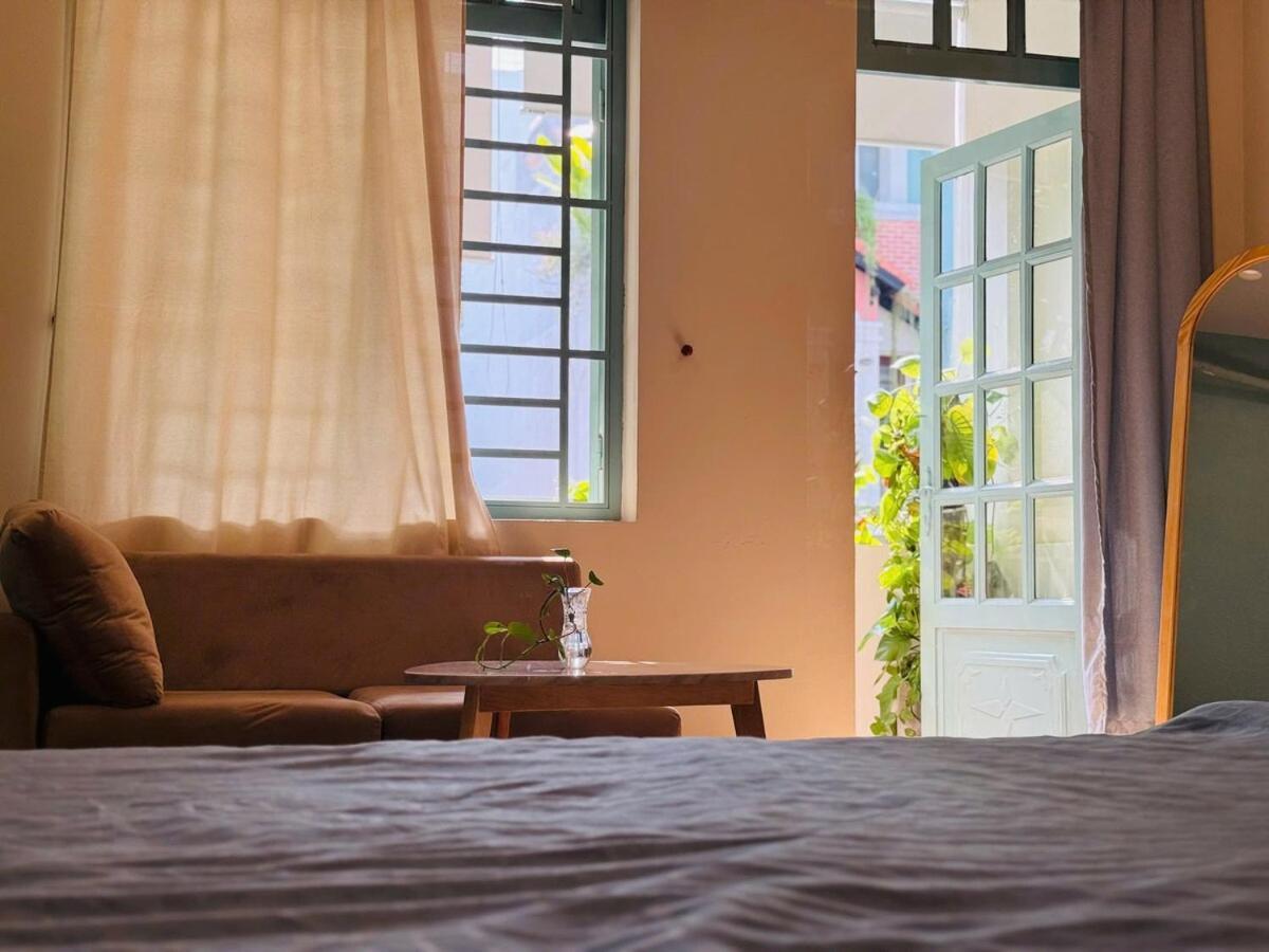 Cozzy With Balcony In Thao Dien - D2 - Giang Nam House Apartment Ho Chi Minh City